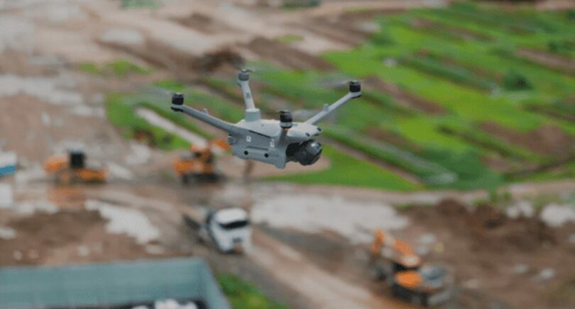 現代建設のドローン管制＝エンジェルスウィング(c)KOREA WAVE