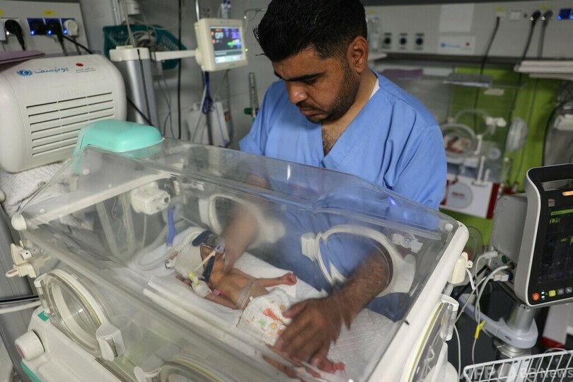 空爆で瀕死の母から生まれた女児、死亡 ガザ