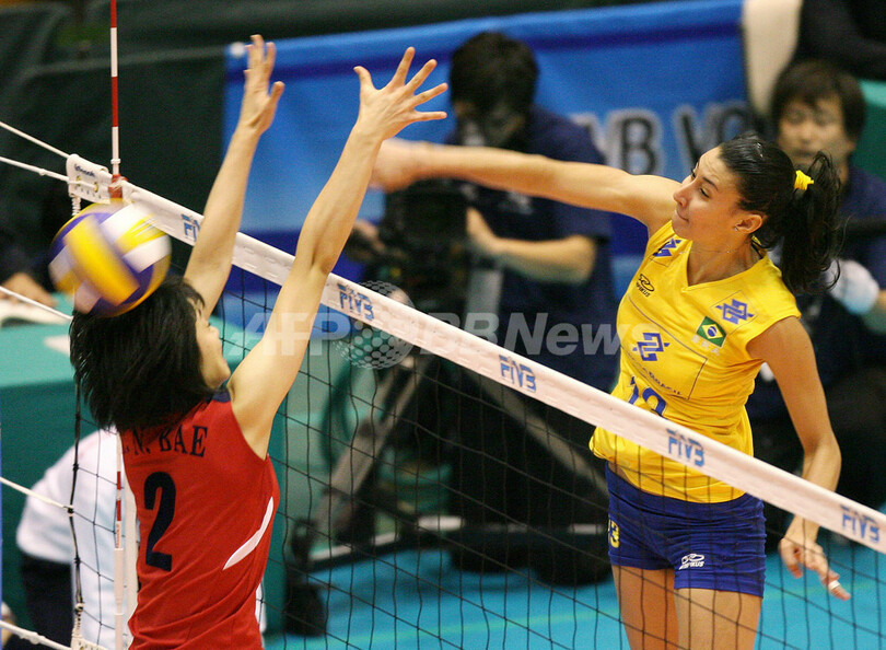 ブラジル 韓国をストレートで破り1敗をキープ