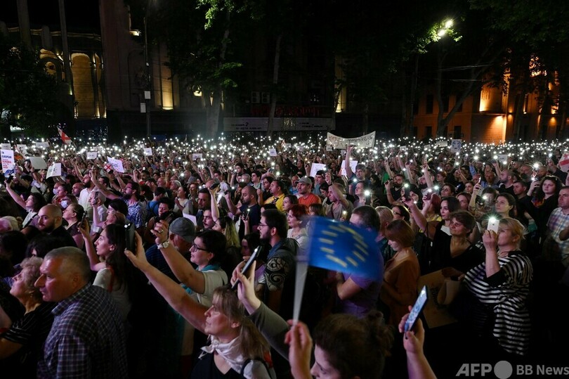 ジョージアでEU加盟支持の大規模デモ、12万人超参加
