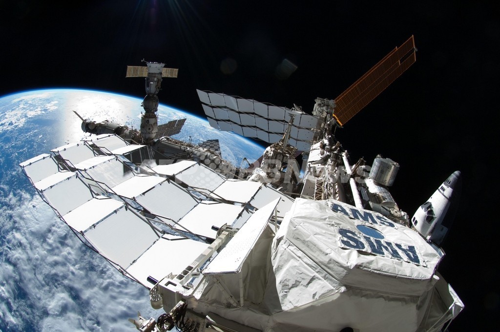 国際宇宙ステーション、2020年ごろ海に墜落へ 露宇宙庁 国際宇宙ステーション、2020年ごろ海に墜落へ 露宇宙庁