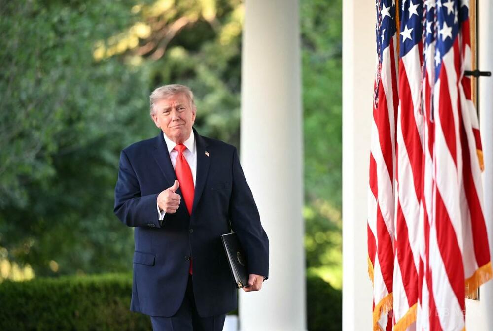 トランプ氏、ホワイトハウス南庭に「美しい」ヘリポート新設へ 2026年7月完成目指す