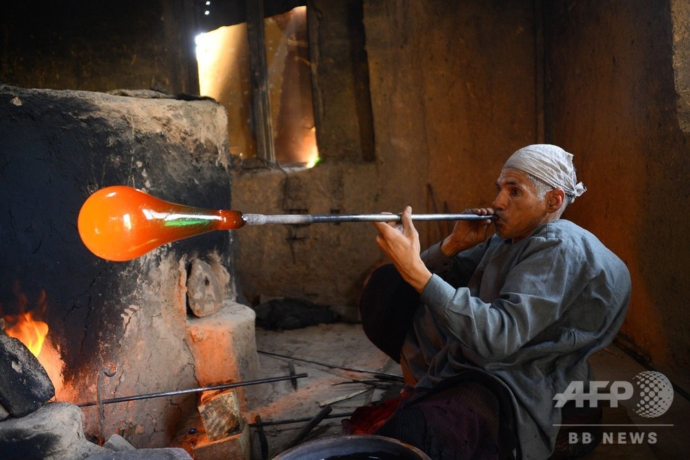 吹きガラス　アフガニスタン　ヘラートガラス　コップ　猪口2個　伝統工芸　民芸品