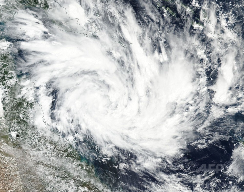 豪巨大サイクロン デビー 28日早朝に上陸へ 数千人が避難 写真2枚 国際ニュース Afpbb News