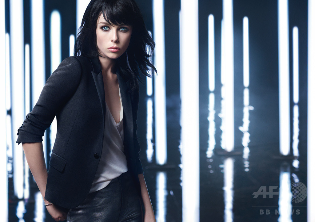 「イヴ・サンローラン・ボーテ」、眠らない夜の香り