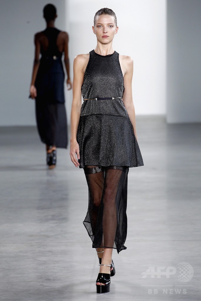 スポーティー＆ミニマル、「カルバン クライン コレクション」15年春夏