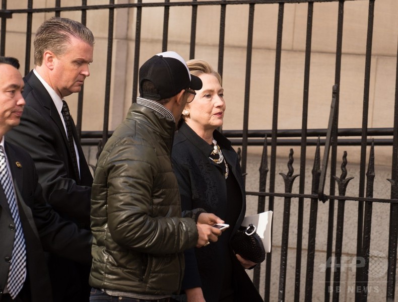 ヒラリー・クリントンやアナ・ウィンターらも出席、オスカー・デ・ラ・レンタ氏葬儀