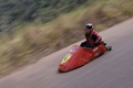ブラジル・ミナスジェライス州ブルマジニョで行われたソープボックスカートレースの参加者（2022年6月18日撮影）。(c)DOUGLAS MAGNO / AFP