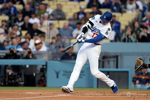 大谷が7号先頭打者弾 ドジャースは大勝 写真4枚 国際ニュース