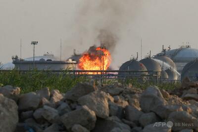 フーシ派がリヤド近郊の石油施設を攻撃、サウジはイエメン首都を空爆か