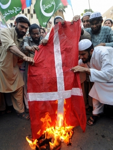 パキスタン政府、ユーチューブ接続禁止令を解除