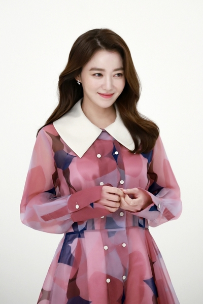 イ・ソヨンが事務所移籍…チ・ジニ＆キム・ソナ所属