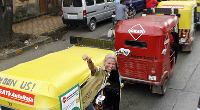 インドの国際自動三輪レース、最終目的地ムンバイに到着