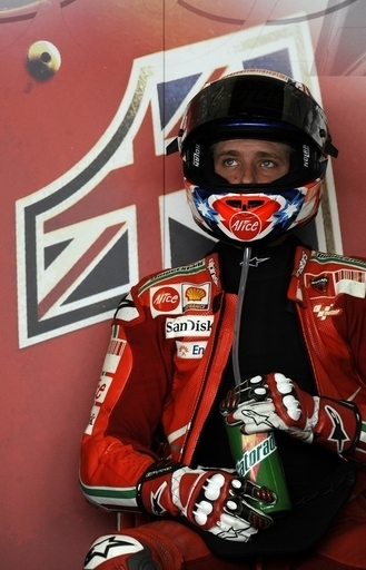 ストーナー フリー走行2回目でトップタイム