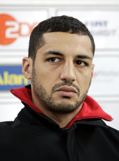 元WBAライトヘビー級王者が暴行で禁固刑に