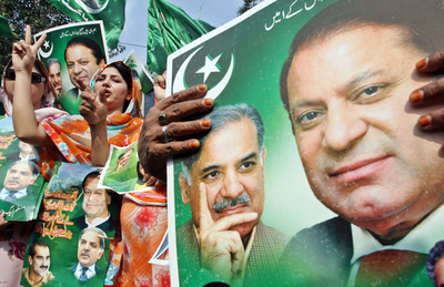 パキスタン警察、大統領再選への反対運動阻止のため、野党4人を拘束