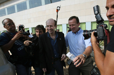 解放されたBBC記者、拘束中の支援に感謝