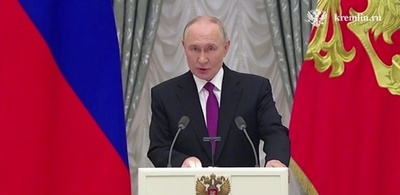 プーチン大統領、軍事核技術を月面基地建設に応用へ