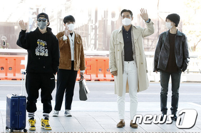 [★フォト] SUPER JUNIOR、日本ファンミーティングのため出国 – KOREA WAVE