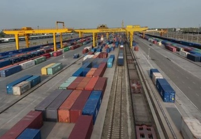 中国新疆を通過した国際貨物列車の本数が年初来7000本に