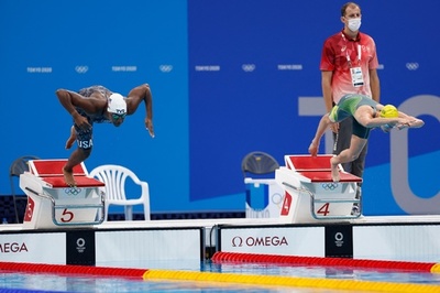 負けた直後のインタビューやめて 米の競泳メダリスト、メディアに訴え