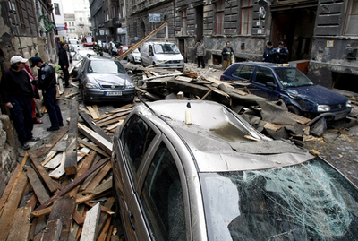 ハンガリーで暴風雨、33メートルの強風