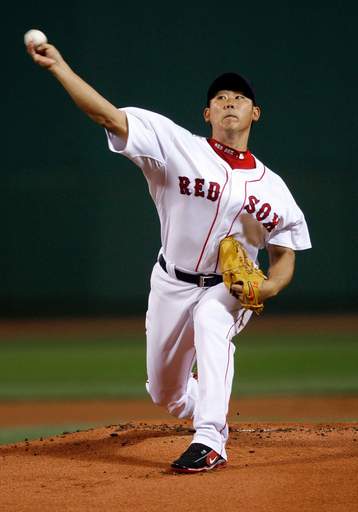 松坂 リリーフ陣が打たれシーズン15勝目を逃す