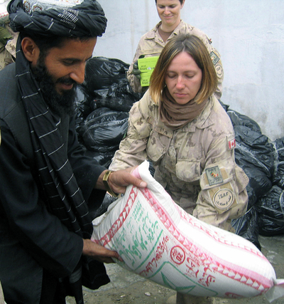 道路脇に仕掛けられた爆弾でカナダ人兵士6人が死亡 - アフガニスタン