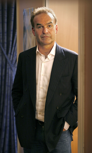 ＜第55回サン・セバスチャン国際映画祭＞ニコラス・ブルームフィールド監督 インタビューに応じる