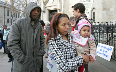 インド洋米軍基地建設で立ち退きの移民、英政府の国外退去令に異議 - 英国