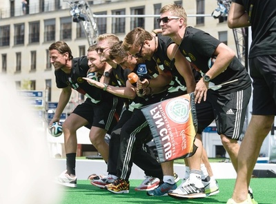 W杯制覇のドイツ代表、祝勝の「ガウチョダンス」に頭悩ませる