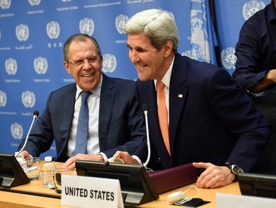 安保理、シリア内戦終結に向け決議採択 アサド氏処遇には触れず