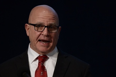 安保担当の米大統領補佐官に辞任報道、トランプ氏「偽ニュース」