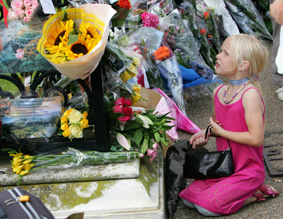 ダイアナ元妃の「本命」恋人、検死審問には出廷せず