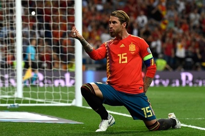 スペインがスウェーデンに3発快勝、欧州選手権予選で4連勝