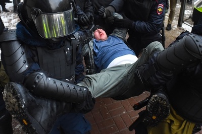 EU、ロシアの抗議デモ弾圧を非難 拘束4800人超に