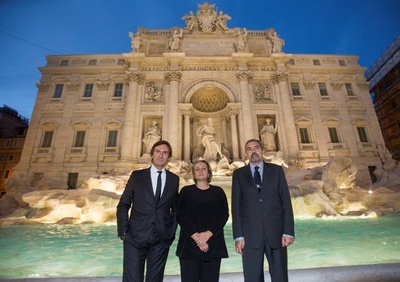 「フェンディ」修復支援プロジェクトにより、「トレビの泉」が華麗に復活