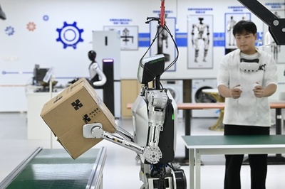 【中国・新フロンティア】中国の人型ロボット、工場での実用段階に