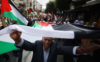 イスラエル、ヨルダン川西岸のモスク空爆 「テロ工作員」殺害