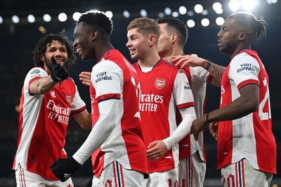 アーセナルがリーグ杯4強入り エンケティアがハット