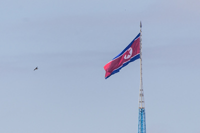 北朝鮮機12機、異例の編隊飛行 射撃訓練か