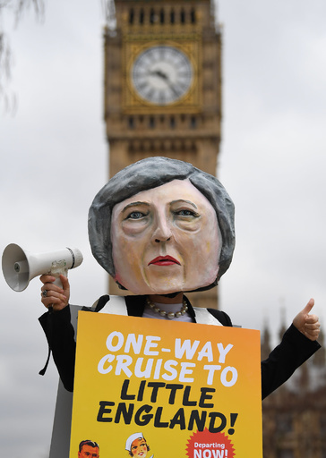 EU離脱、英世帯の懐も直撃 所得13万円超減る