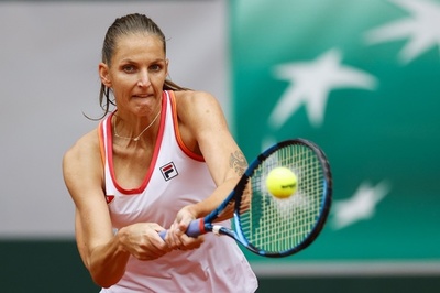 プリスコバが2回戦へ、17歳新星は第21シードから金星 全仏OP