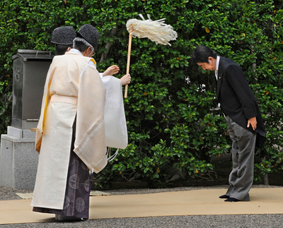 安倍元首相ら靖国神社参拝