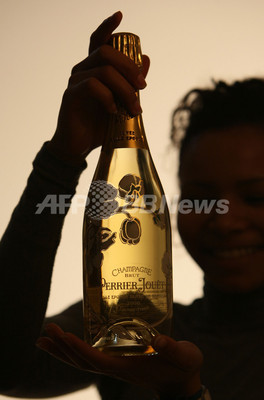 1本64万円の世界一高価なシャンパン 発売へ 写真4枚 ファッション ニュースならmode Press Powered By Afpbb News