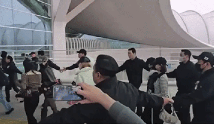 オンラインコミュニティに投稿された動画(c)news1