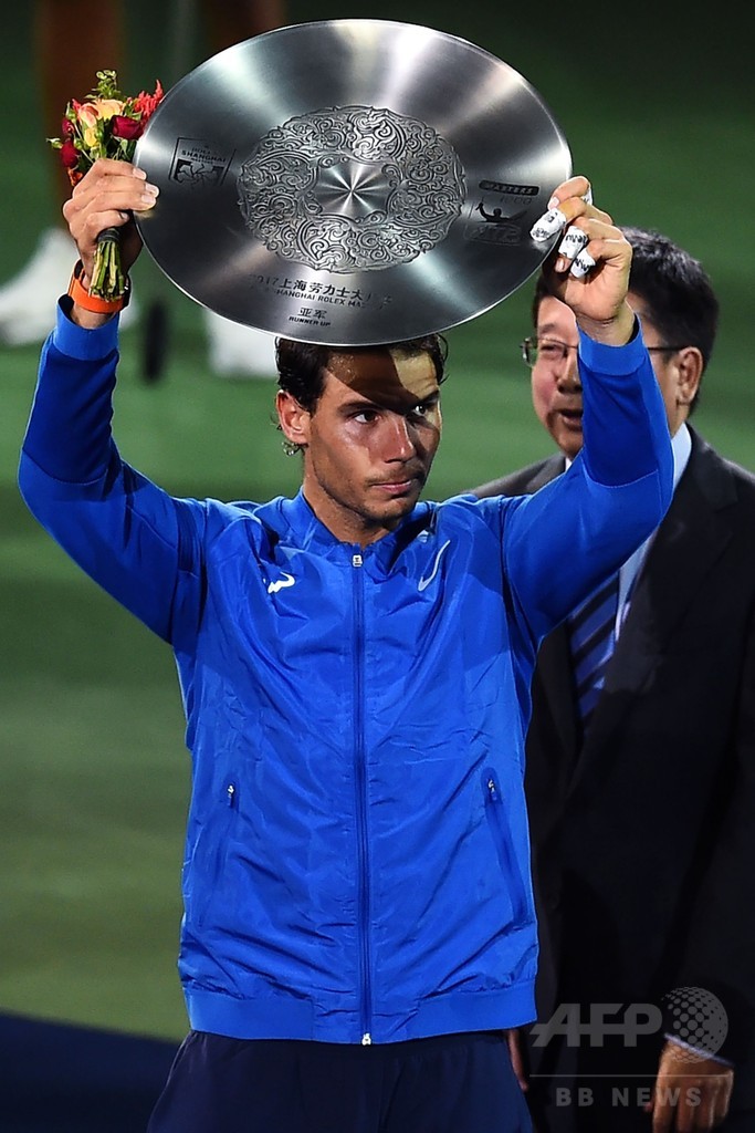 フェデラーが宿敵ナダルに完勝 「最高のプレー」で上海マスターズV