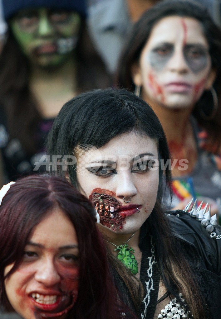 ゾンビ1万人が大挙襲来！メキシコ市