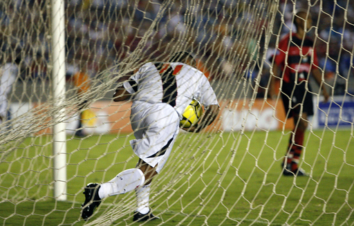 サッカー リオ・デ・ジャネイロ州選手権＞ロマーリオ 通算1000ゴールに