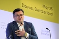 スイス・ダボスで開かれた世界経済フォーラム（WEF）年次総会（ダボス会議）に出席したウクライナのドミトロ・クレバ外相（2022年5月25日撮影）。(c)Fabrice COFFRINI / AFP